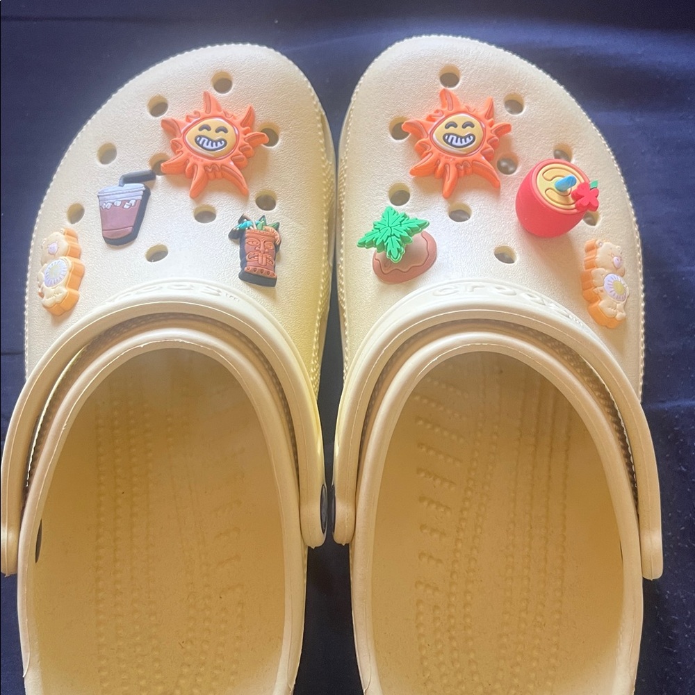 CROCS Women's Classic Yellow Clogs